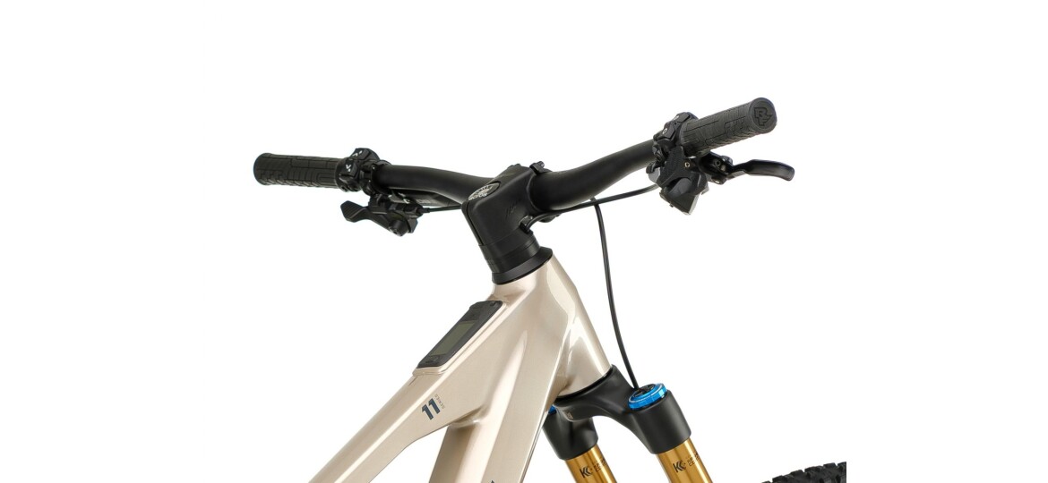 Crussis e-Hard 11.11-PRO 800 Wh