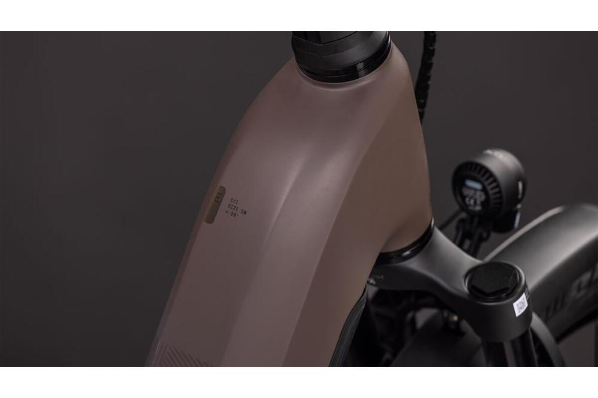 Cube Kathmandu Hybrid EXC 800 Wave