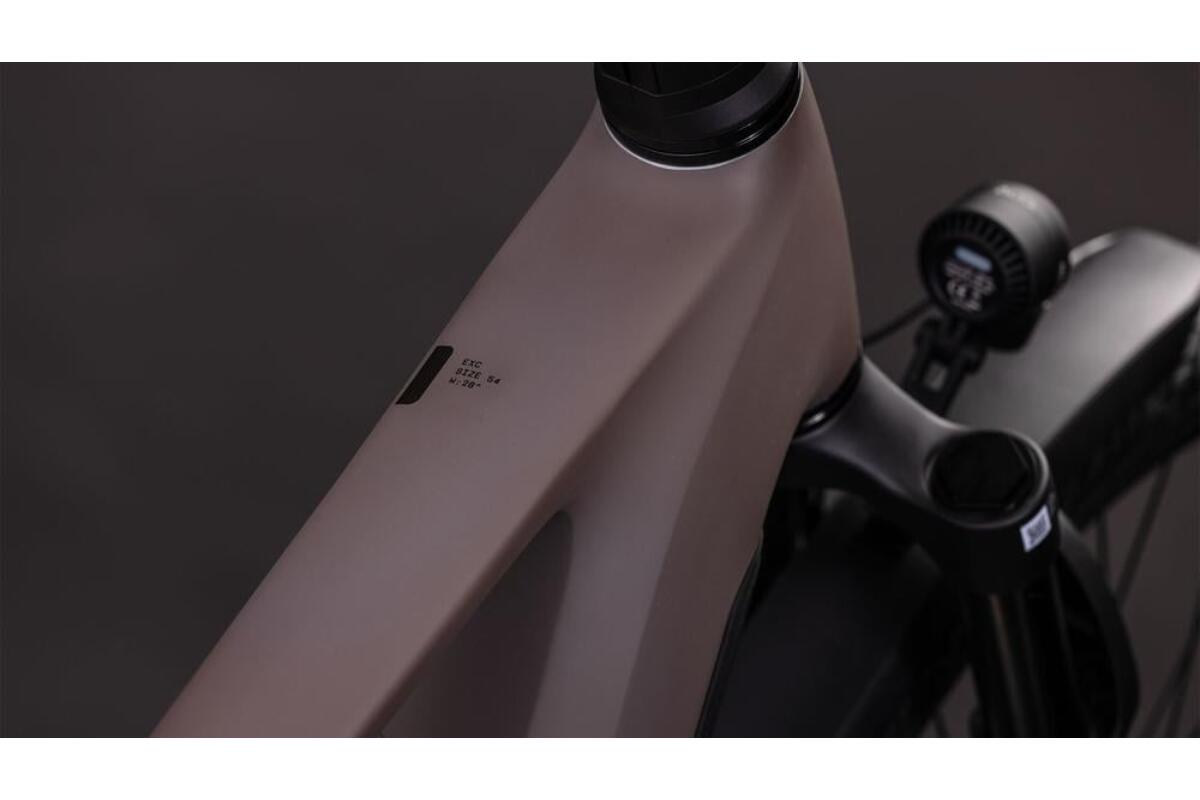 Cube Kathmandu Hybrid EXC 800