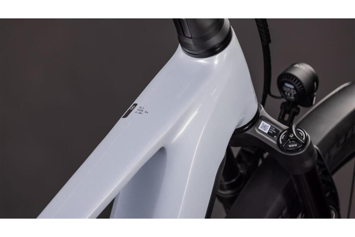 Cube Kathmandu Hybrid SLX 800