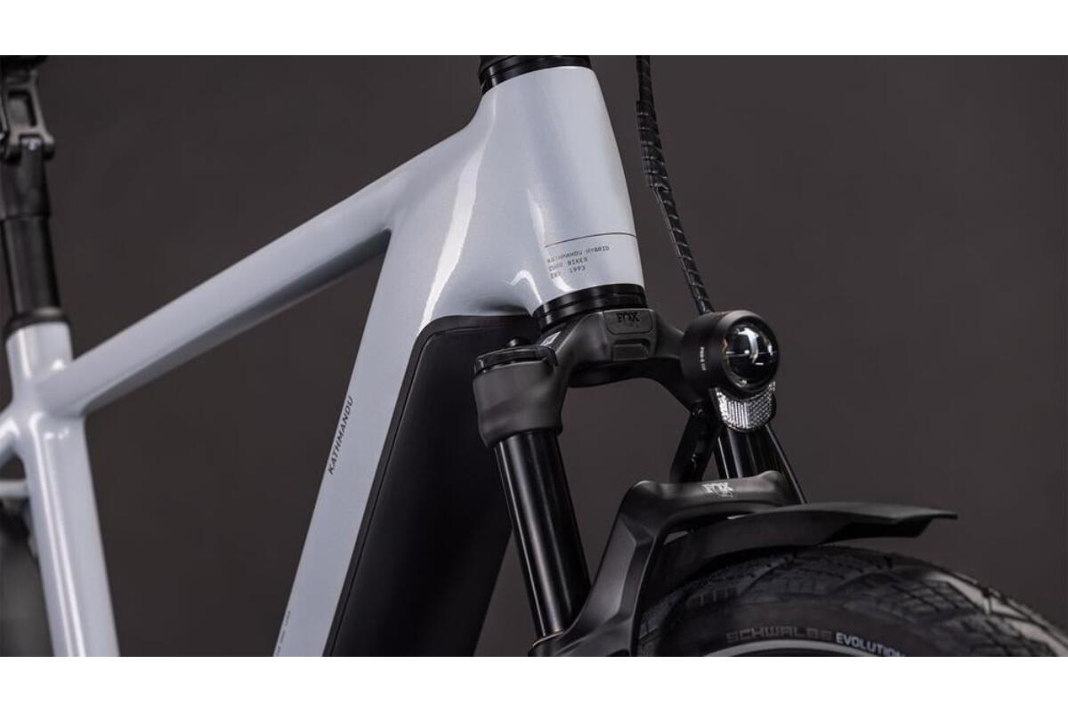 Cube Kathmandu Hybrid SLX 800