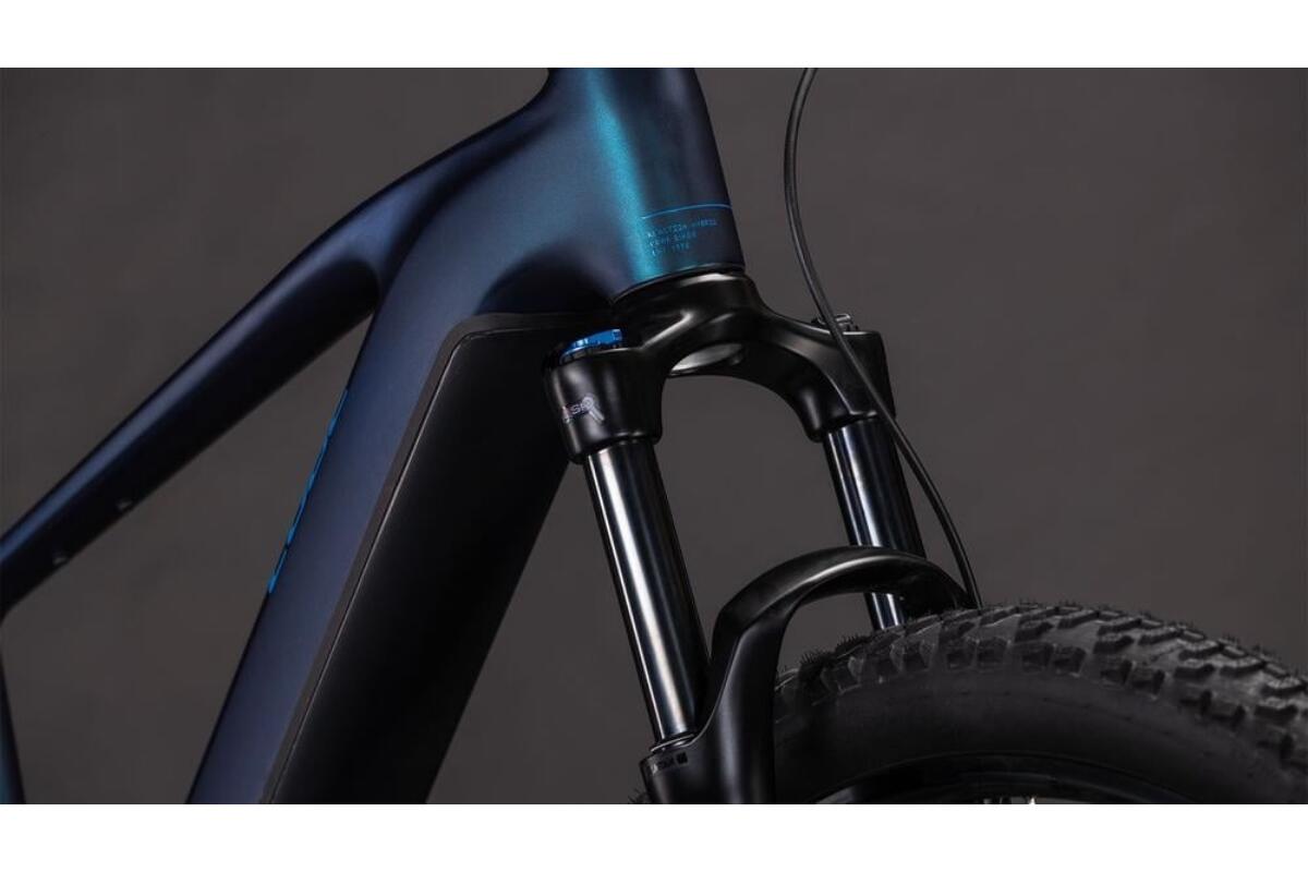 Cube Reaction Hybrid Pro 800