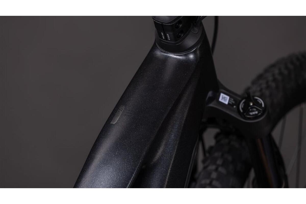 Cube Reaction Hybrid SLX 800