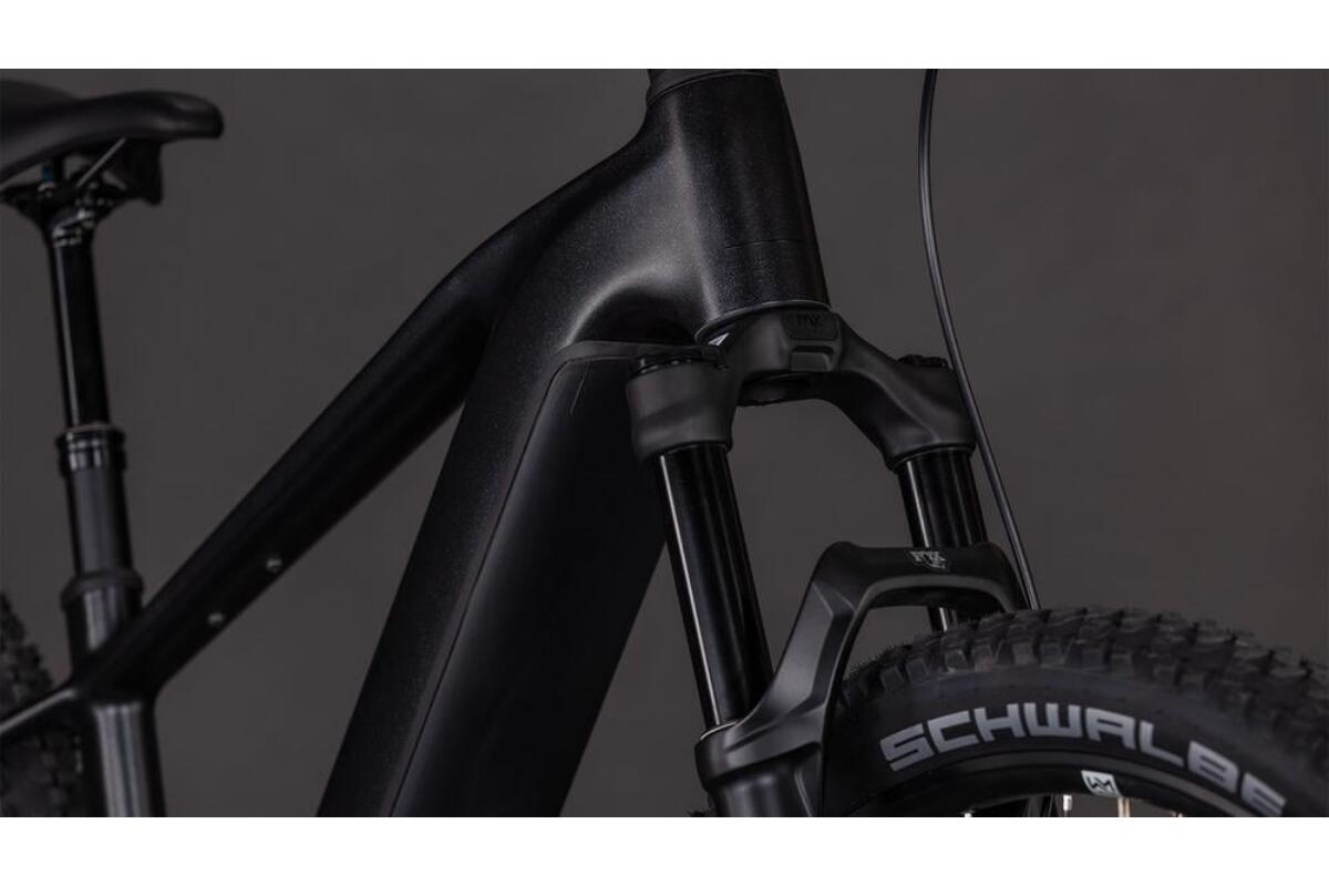 Cube Reaction Hybrid SLX 800