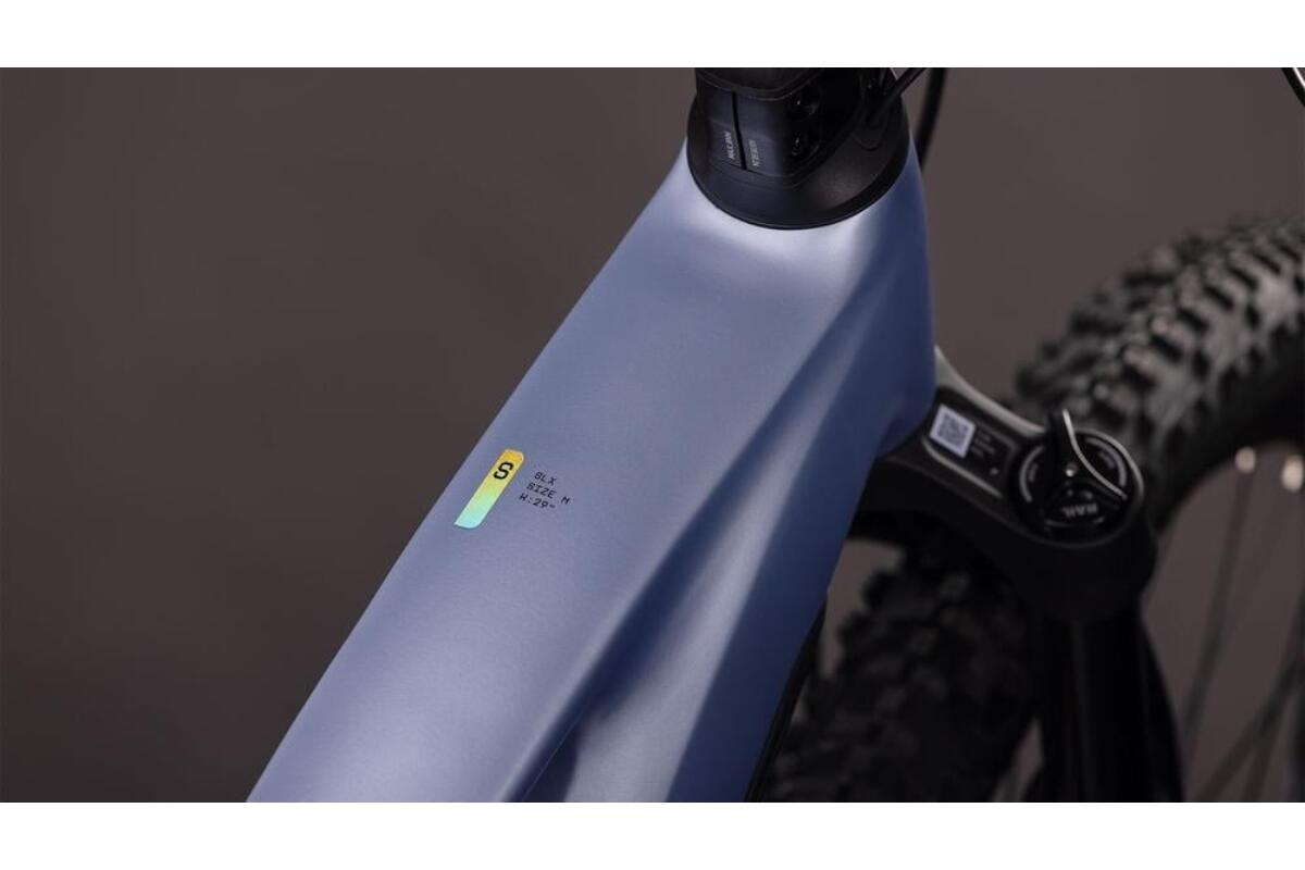 Cube Reaction Hybrid SLX 800