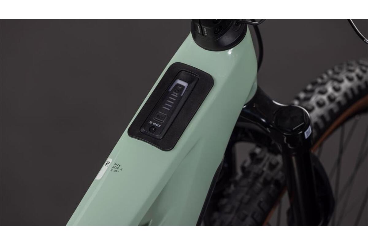 Cube Stereo Hybrid ONE44 HPC Race 800