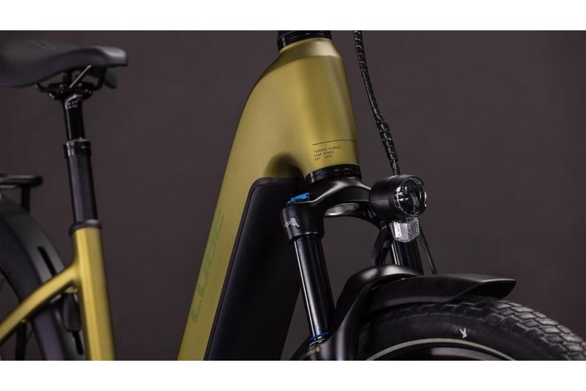 Cube Touring Hybrid Pro 800 Wave